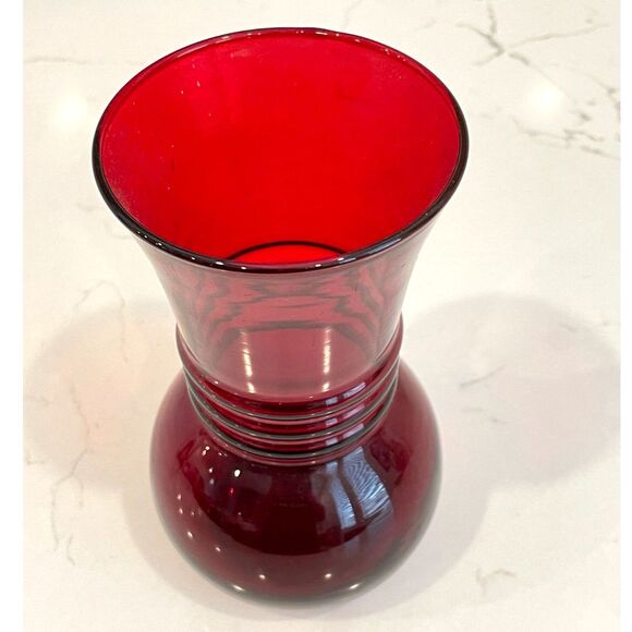 Vintage MCM Anchor Hocking Ruby Red Art Deco Ribbed Bud Vase 6.25" - Picture 2 of 4